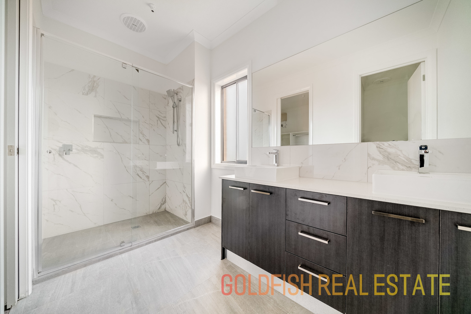 https://agentboxcdn.com.au/clients-data/8061/public_html/media/resrc/9/165/3002180284-rsd.jpg