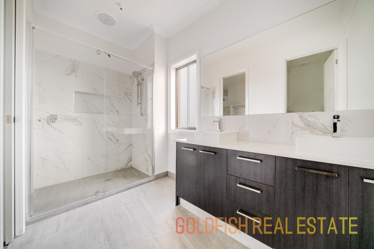 https://goldfishre.s3.ap-southeast-2.amazonaws.com/assets/com_property_images/5f02ef1ad9a4a.jpg