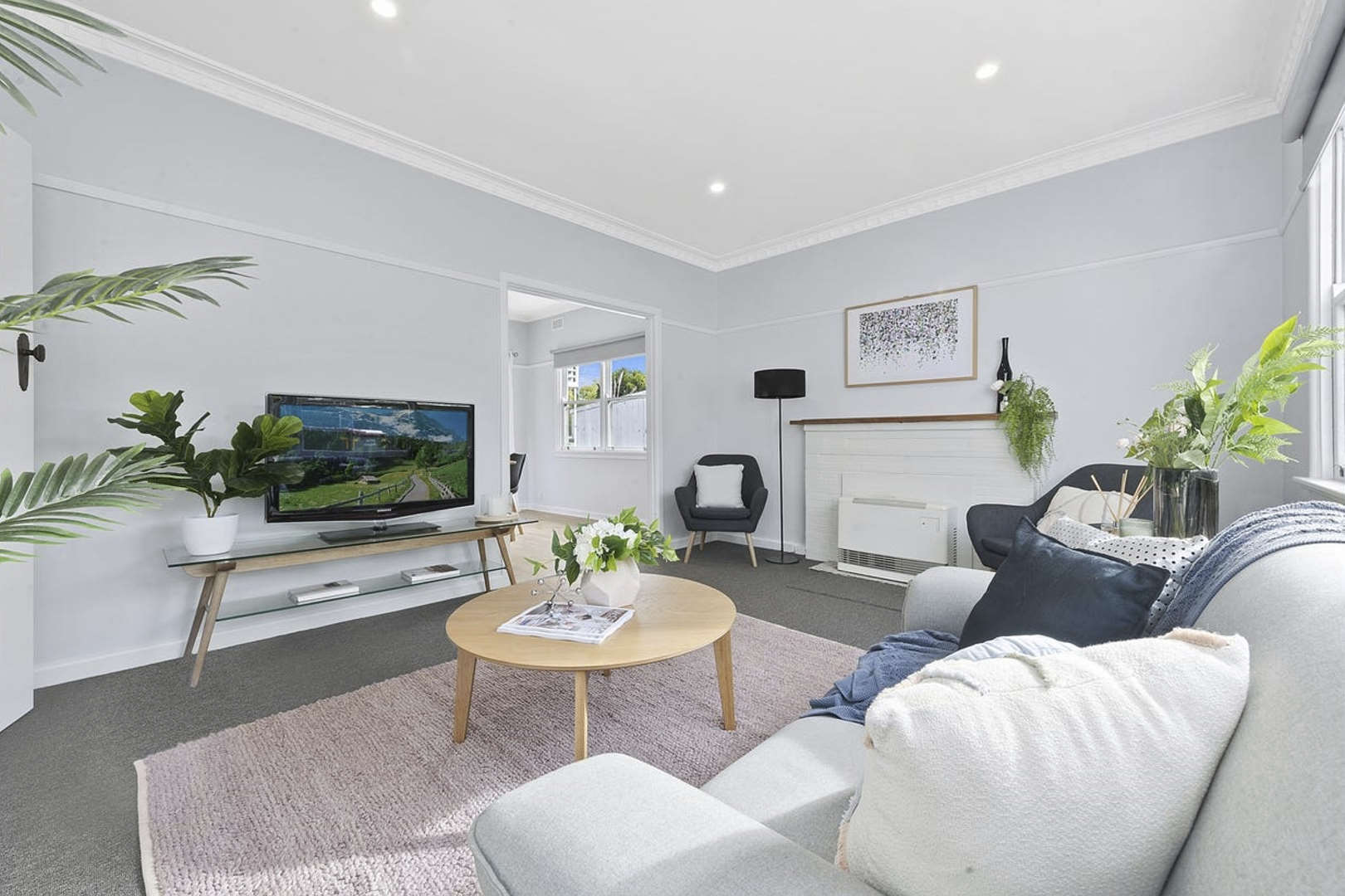 https://agentboxcdn.com.au/clients-data/8061/public_html/media/lt/1/1P0184/168541092479953514-rsd.jpg