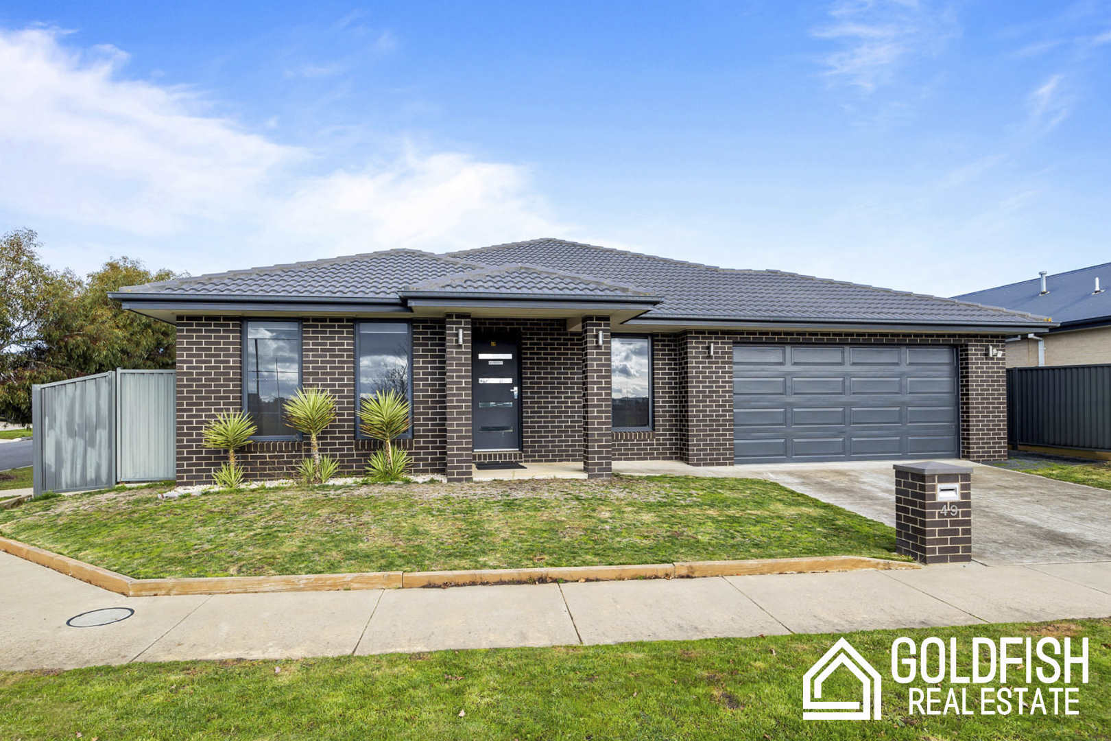 https://agentboxcdn.com.au/clients-data/8061/public_html/media/lt/1/1P0189/168691404832720003-rsd.jpg