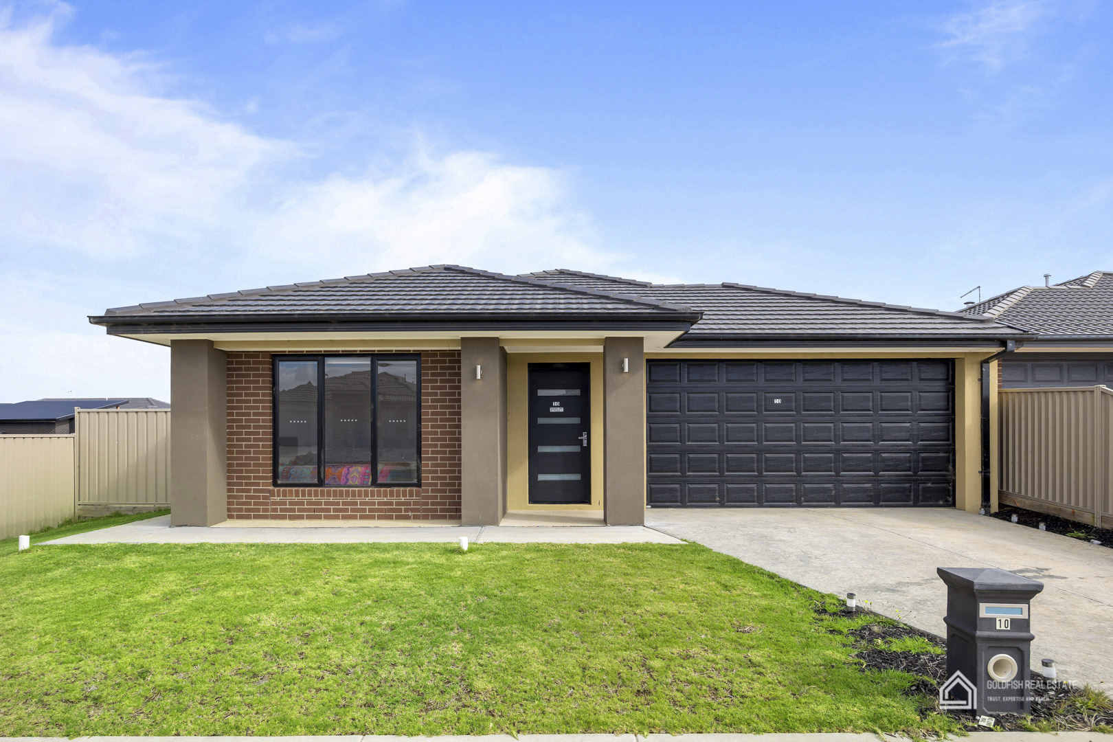 https://agentboxcdn.com.au/clients-data/8061/public_html/media/lt/1/1P0199/169063014733175139-rsd.jpg