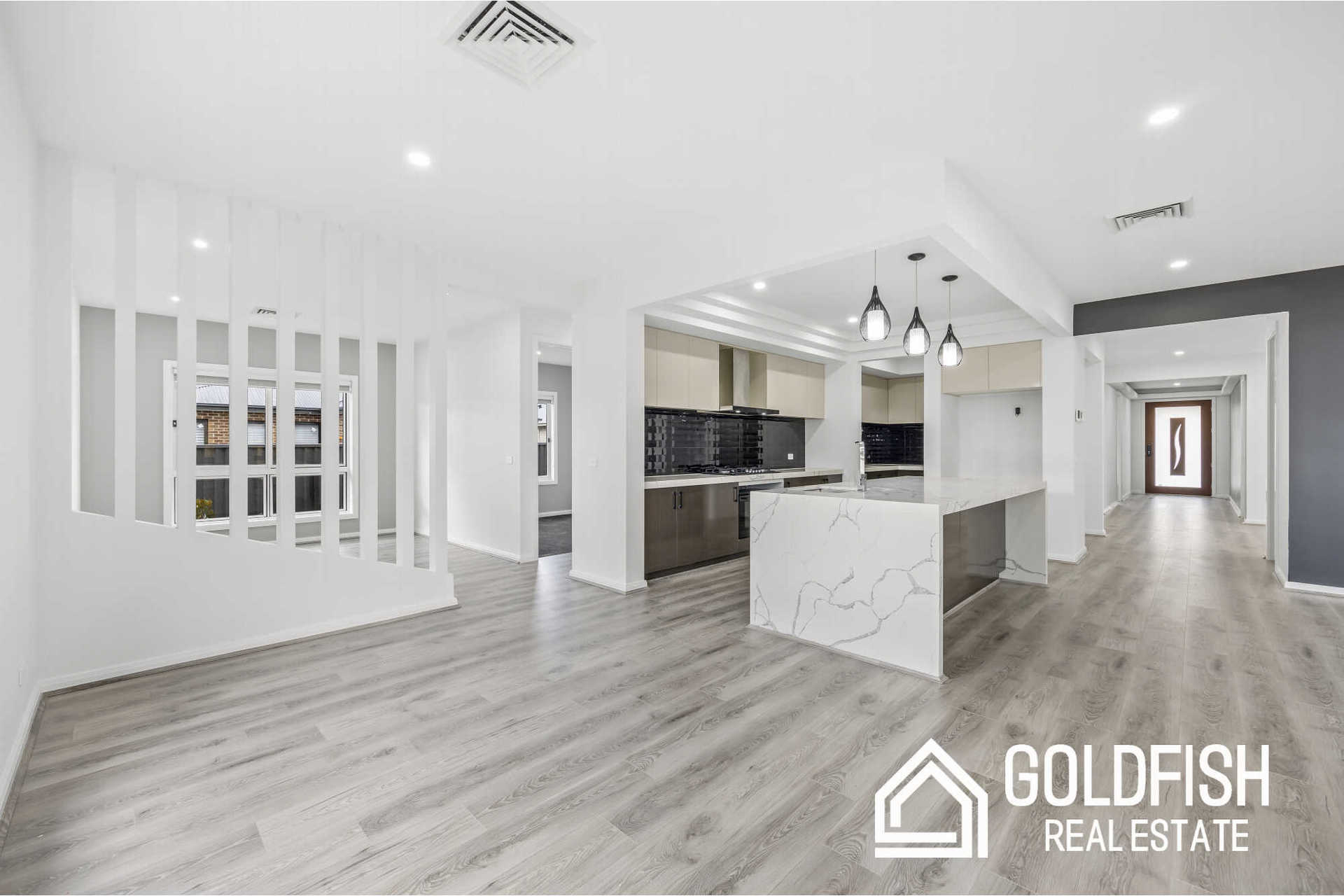 https://agentboxcdn.com.au/clients-data/8061/public_html/media/lt/1/1P0203/169276589449735627-rsd.jpg