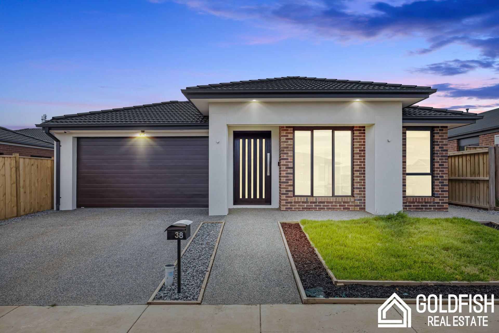 https://agentboxcdn.com.au/clients-data/8061/public_html/media/lt/1/1P0230/170063636653975410-rsd.jpg