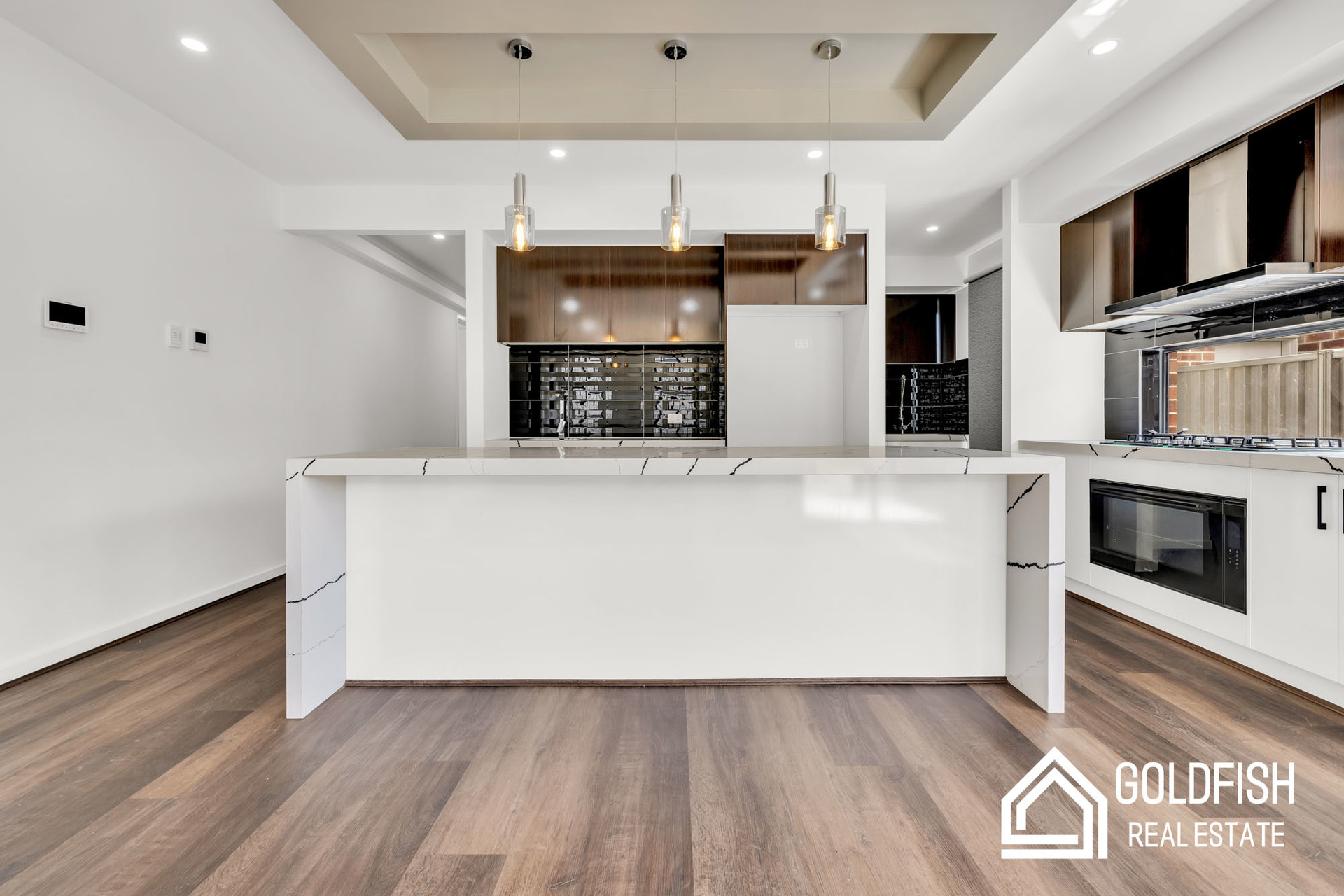 https://agentboxcdn.com.au/clients-data/8061/public_html/media/lt/1/1P0293/172760596571734862-rsd.jpg