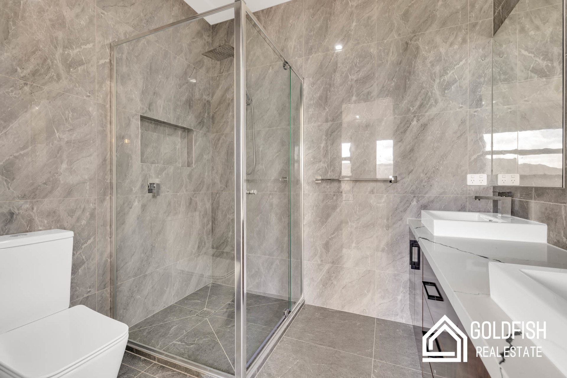 https://agentboxcdn.com.au/clients-data/8061/public_html/media/lt/1/1P0293/172760596585253262-rsd.jpg