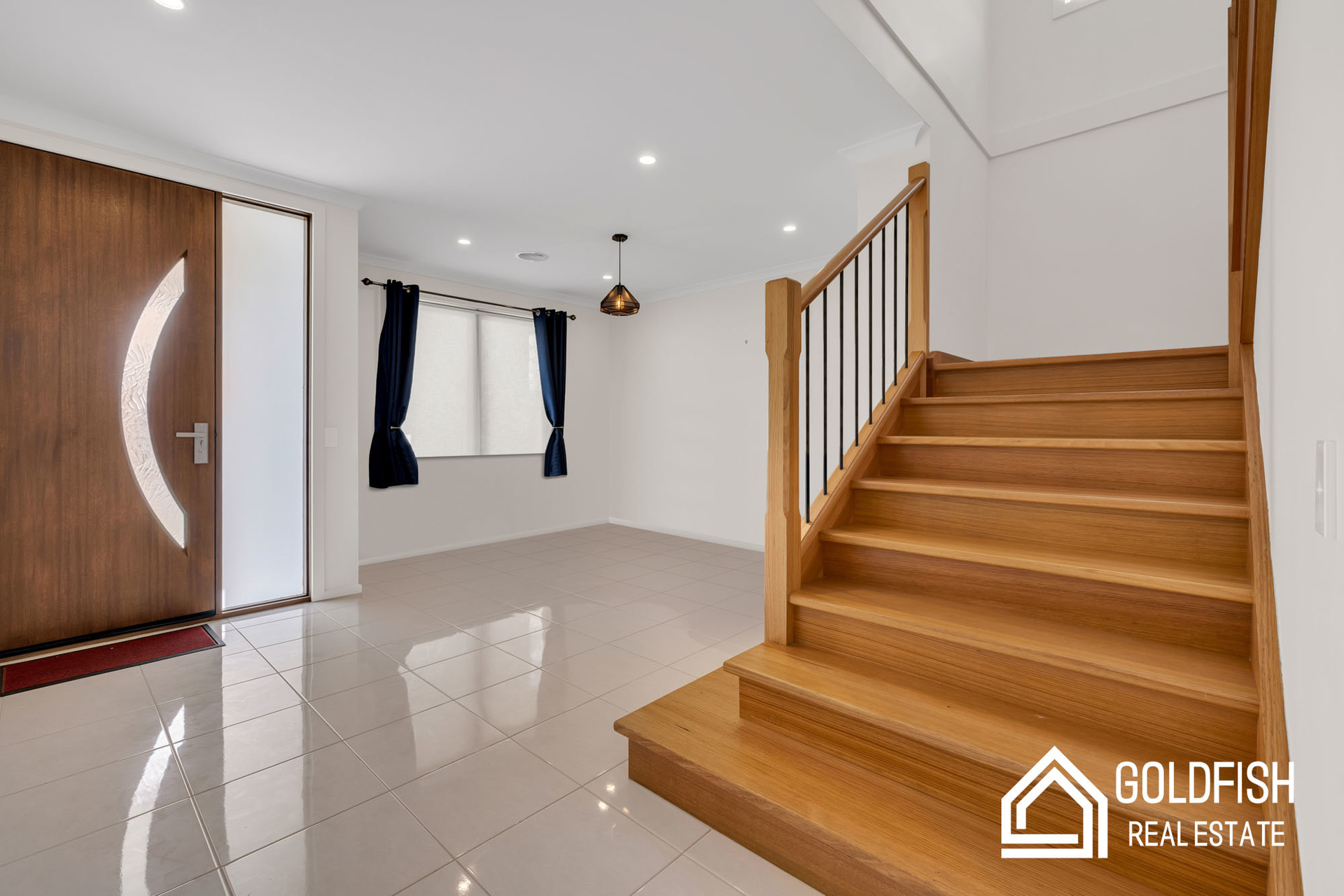 https://agentboxcdn.com.au/clients-data/8061/public_html/media/lt/1/1P0297/172844580617638756-rsd.jpg