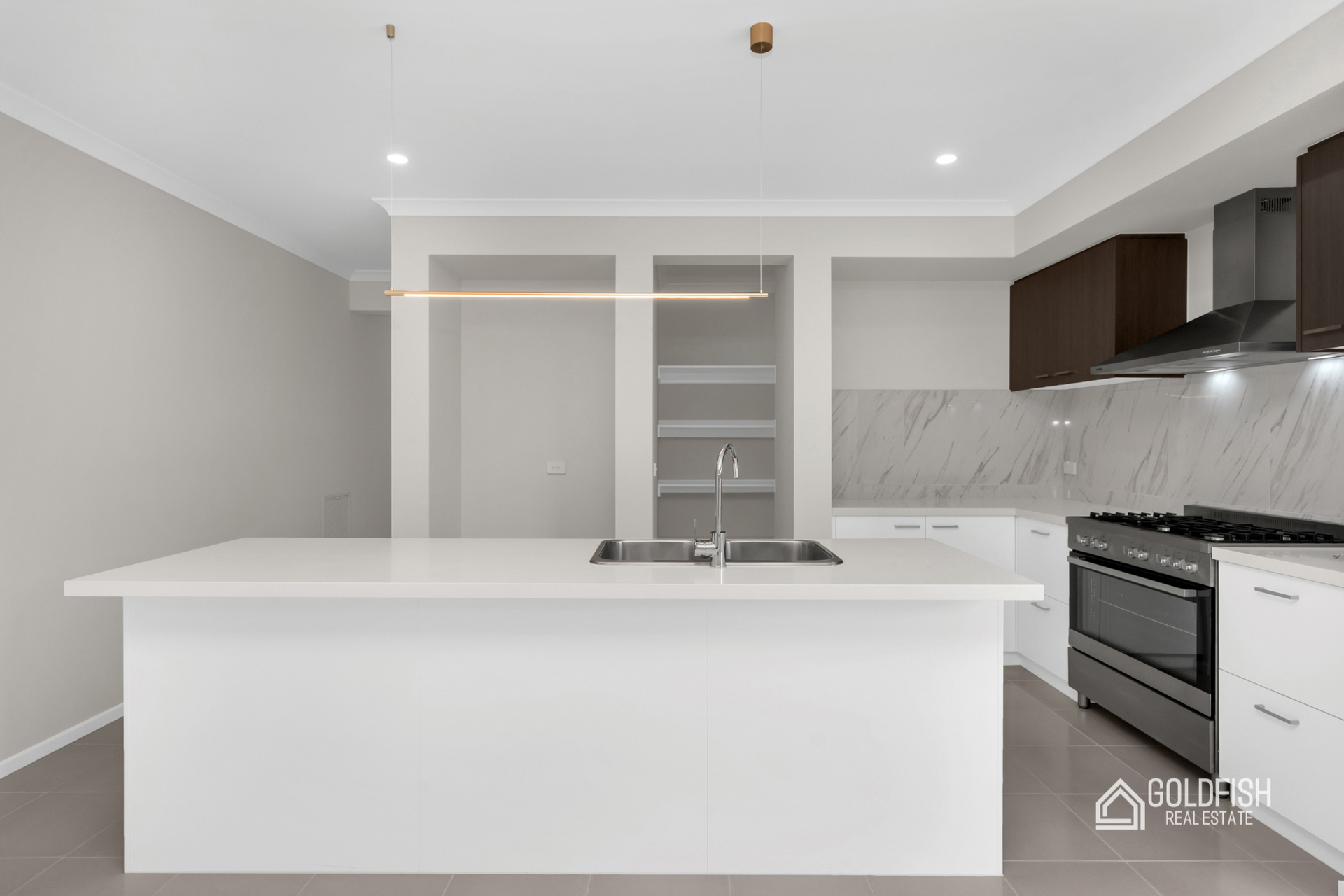 https://agentboxcdn.com.au/clients-data/8061/public_html/media/lt/1/1P0354/174235570425701518-rsd.jpg