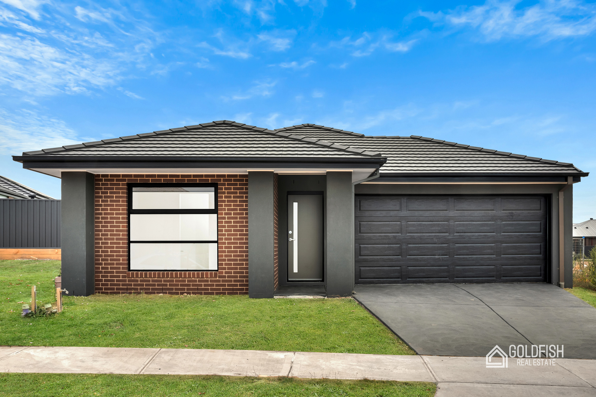 https://agentboxcdn.com.au/clients-data/8061/public_html/media/lt/1/1P0354/174235570533340064-rsd.jpg