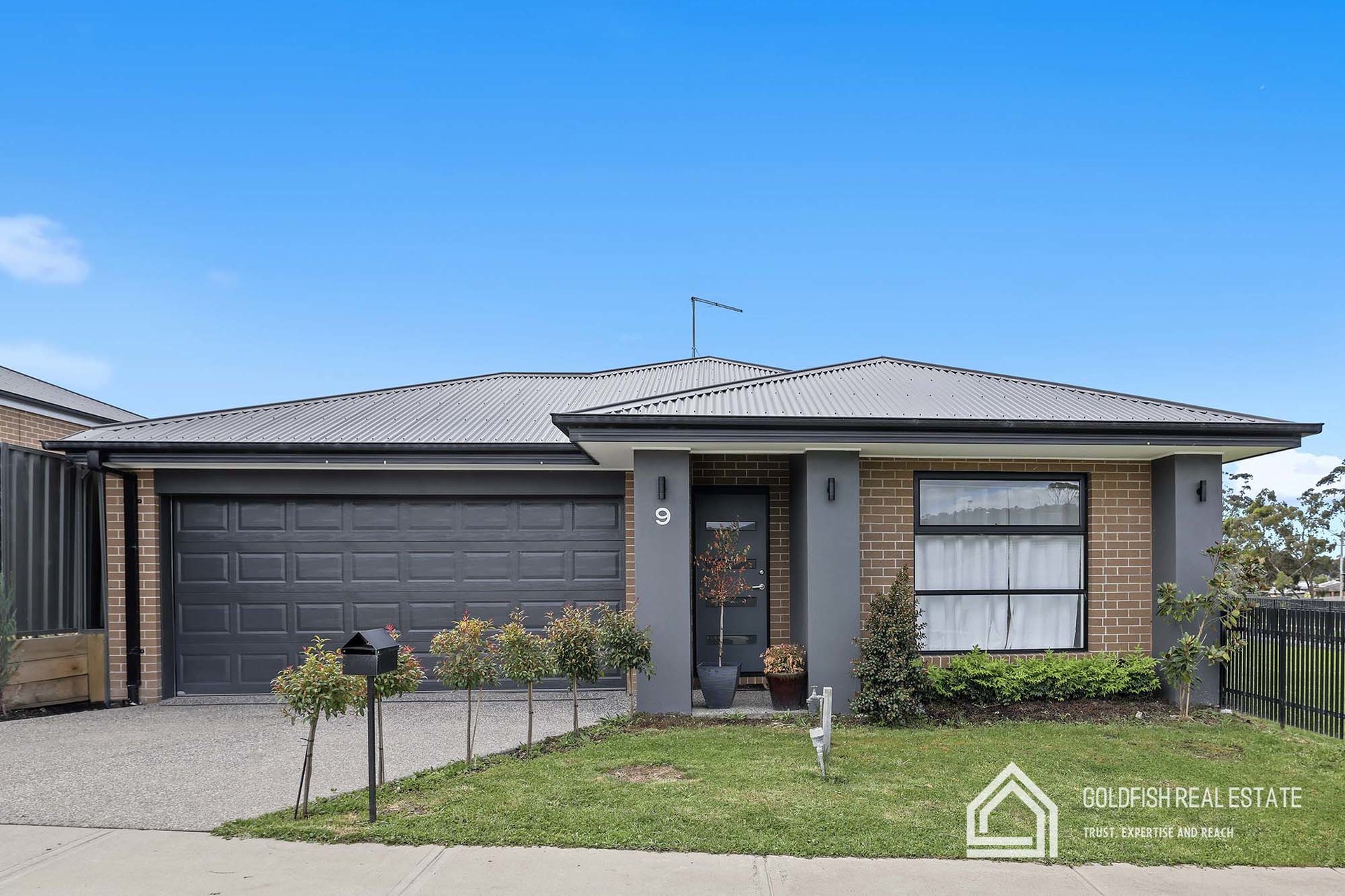 https://agentboxcdn.com.au/clients-data/8061/public_html/media/lt/1/1P0422/176109840840484577-rsd.jpg